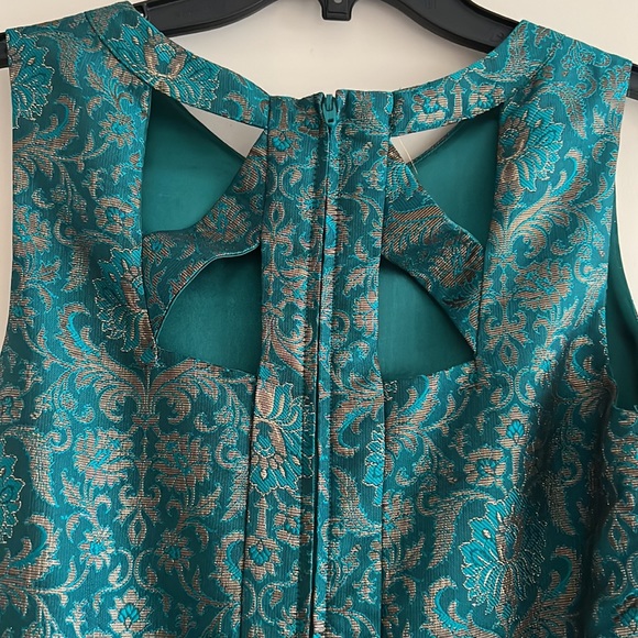 Girls Party Dress… 👗👗 - Picture 3 of 6